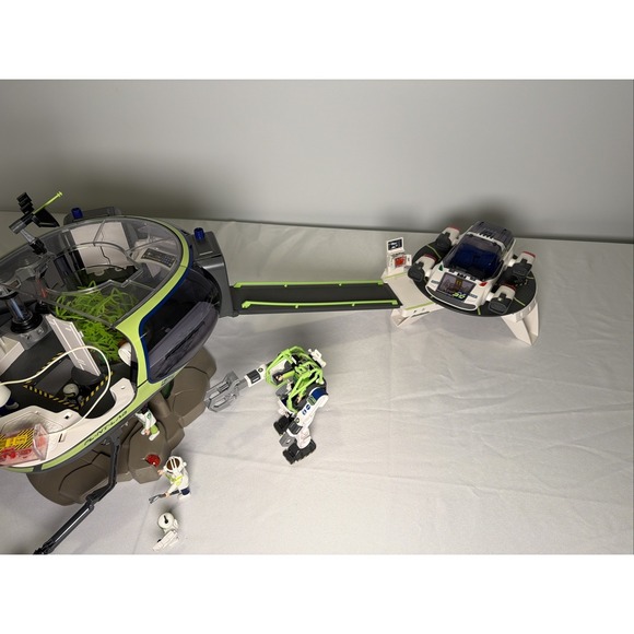 Playmobil 5149 E-Rangers Headquarters (2011) + 5152 Collectobot & 5150 Turbojet - Picture 6 of 16